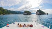 Fun party boat, snorkel lite!