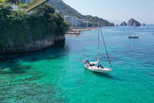Full-Day Private Cruise in Puerto Vallarta with Snorkeling