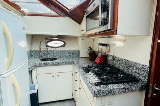 Bertram Yacht 58 Feet Up to 25 People 4 hrs