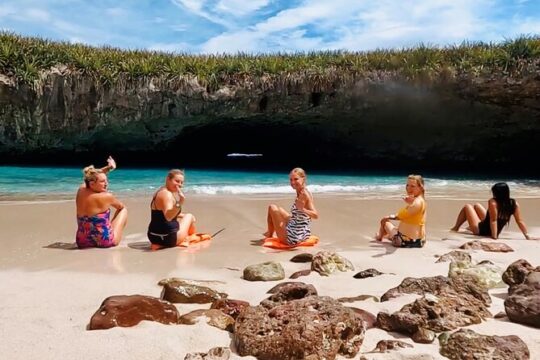 small groups SAFARI to Marietas Islands including Hidden Beach